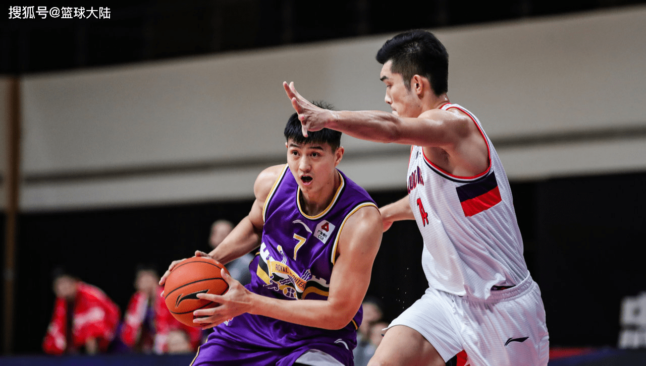 开云体育官网-包含CBA季后赛赛后走向成谜，菲尼克斯太阳内部沟通，悬念犹存，球探报告显示潜力的词条