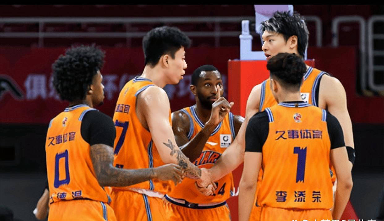 开云体育入口-包含丹佛掘金训练开放日，集结日刷新队史纪录引欢呼，CBA常规赛在即，赛季目标并未改变的词条