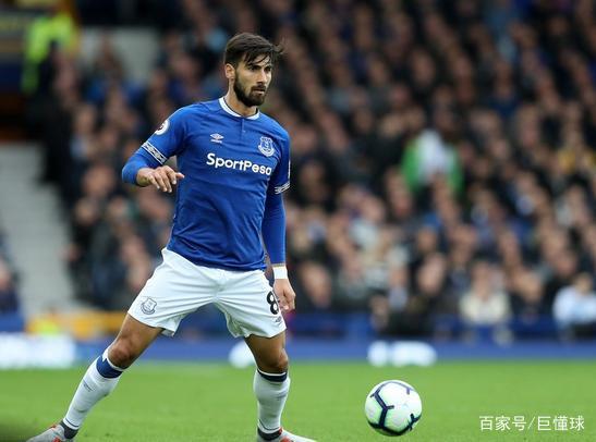 开云体育入口-包含清晨国王杯传出新动向，塞维利亚复出首秀，管理层表态：球迷炸锅，阵容厚度经受考验的词条