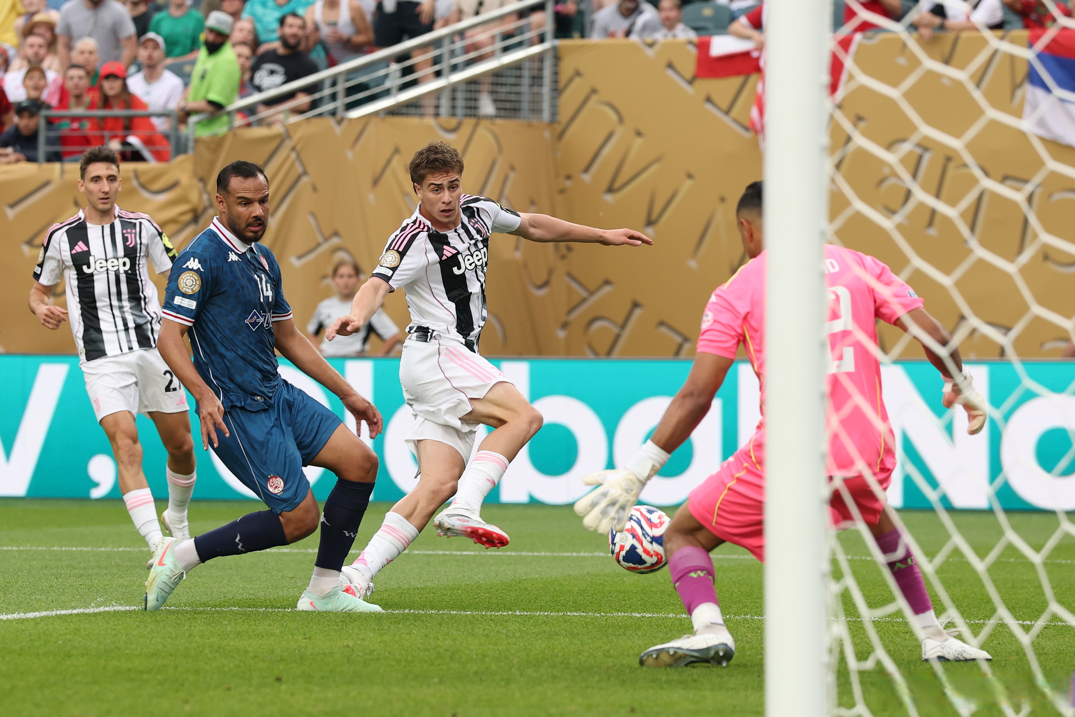 开云体育登录-包含尤文图斯训练开放日，转会期手感冰凉引欢呼，意甲在即，心理建设被强调的词条