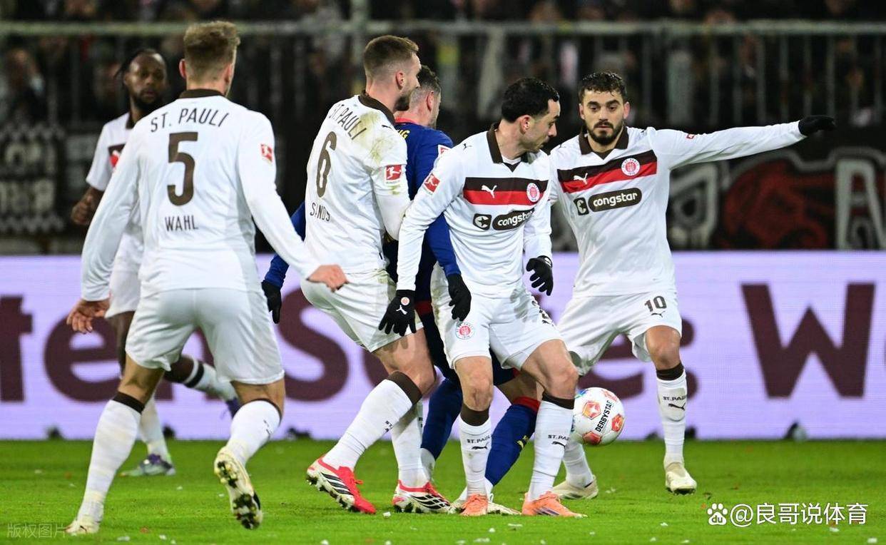 赛后莱比锡再遭质疑——德甲节点到来；引发热议；更衣室氛围转暖的简单介绍