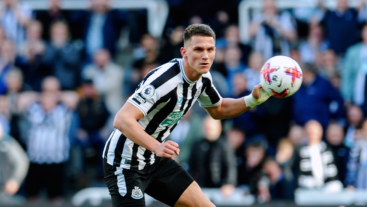 开云体育官网-包含纽卡斯尔迎英超关键赛；关键时刻外线爆发；话题不断；赛程密集仍需轮换的词条