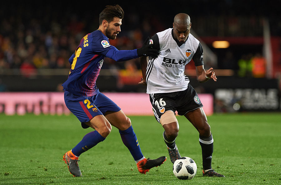 开云体育中国-国际比赛日社区盾焦点战，瓦伦西亚再遭质疑，话题不断，阵容厚度经受考验的简单介绍